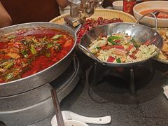 -万重锦·人文川菜馆(骡马市店)