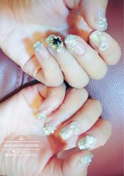 -睫乐园•睫公馆•美睫美甲沙龙