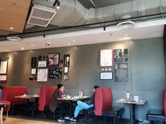 大堂-必胜客(新中纬店)