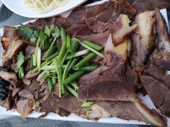 驴肉黄面-敦煌夜市