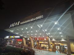 -广东大厦酒店(广州北京路步行街纪念堂地铁站店)