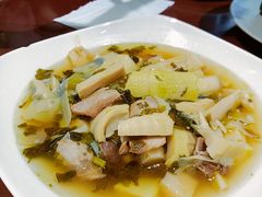 咸菜焖酸笋-燕江楼(燕东店)
