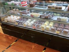 面包甜点陈列柜-新侨三宝乐面包店(崇文门店)