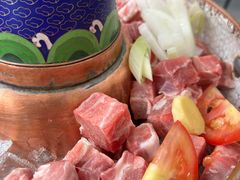 -毛辣果·贵州红酸汤牛肉火锅(西单店)