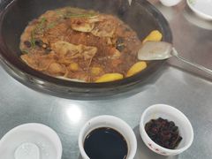 -屯老二农家铁锅炖·行业领军者(梅江店)