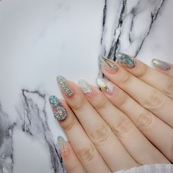 -米小兔美甲美睫