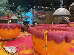 -蓝精灵乐园·世茂精灵之城主题乐园