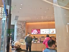 -星巴克(上海长宁来福士1F店)