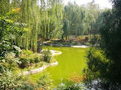 -鹦鹉寺公园