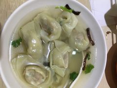 荠菜大馄饨-老妈食光小馆(国权路店)
