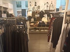 -H&M(鹏欣水游城店)