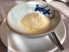 酸奶冰淇淋-希尔顿酒店-豫园中餐厅