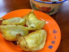 鲜肉锅贴/只-味一早餐(新芝路店)