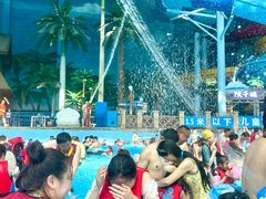 -青岛东方影都融创水世界