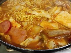 泡菜五花肉锅-炙韩料理·部队锅专门店