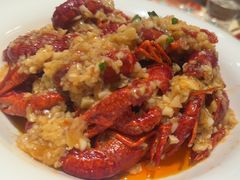 -肥肥虾庄·金牌油焖大虾(汉口城市广场店)