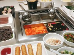 -海底捞火锅鲜切牛肉主题店(长寿路店)