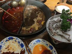 -萍姐火锅·公路夜市(武汉首店)