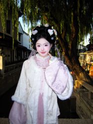 -一揽芳华汉服旗袍体验馆(拙政园店)