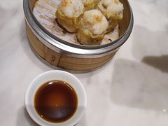 -香港百合居(LCM置汇旭辉广场店)