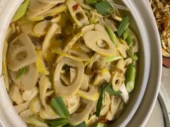-洈水谣 · 地道荆州松滋菜(菱角湖公园店)