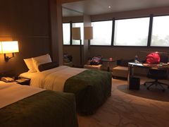 iphone_upload_pic-上海滴水湖皇冠假日酒店