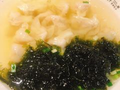 民国传统小馄饨-凤起龙游老面包子(凯德晶品店)
