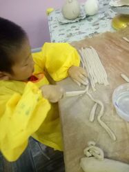 -泥娃娃DIY陶吧(易生活购物公园店)