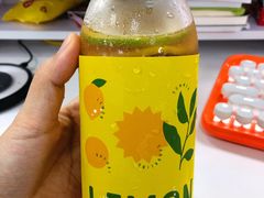 噗呲柠檬气泡茶-奈雪的茶(中储能店)