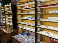 -优医视平价眼镜超市蔡司依视路折扣(小马厂店)