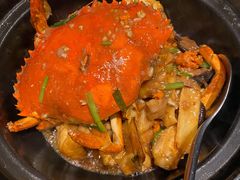 黄金膏蟹焗走地鸡-皇朝会.经典传统粤菜(外滩店)