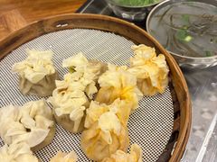 蟹黄烧麦-嘉州海汇源老烧麦店