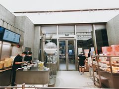 -好利来(上海虹桥新天地Lab主题店)