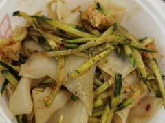 -荀记肉夹馍(三八家乐福店)