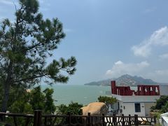 -那琴半岛地质海洋公园