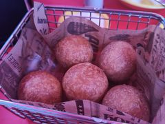 -BHC炸鸡(明洞总店)