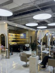 -虫二·专注健康烫染沙龙