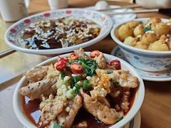 -炉小二铜锅牛蛙•川湘菜(三里屯店)