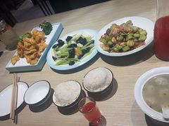 -小船渔村•大连菜•大连焖鱼(黄河路店)