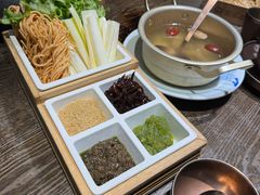-魁盛居百年鲁菜馆(县西巷店)