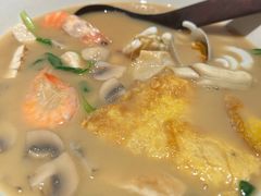 -荣家黄鱼面(前滩太古里店)