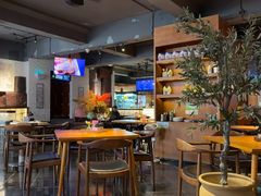 -JINNS锦时 steak&pizza(浸信会礼拜堂旧址店)