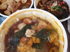 -老牌坊云南鱼豆花火锅(哈西万达店)