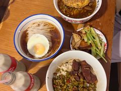 -矮子粉店1985·长沙米粉(湘春路店)