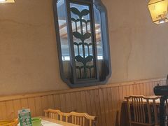 -绿草地·湘菜(酃湖师院店)