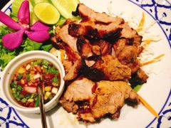 猪颈肉-Mai Thai Cuisine