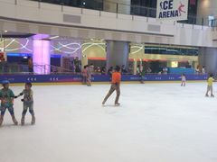 iphone_upload_pic-冰纷万象滑冰场(二七万象城店)