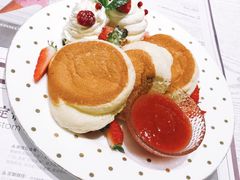 草莓舒芙蕾-娜娜家·Nana's restaurant(国金汇店)