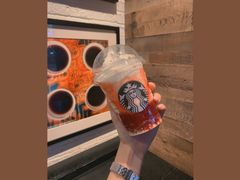 草莓酪酪星冰乐-星巴克臻选(湛江鼎盛广场店)