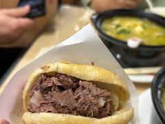-闫家驴肉老店(华电一校店)